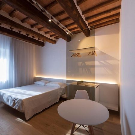 Terra D'Ombra Bed&Breakfast Сан-Джиминьяно Экстерьер фото