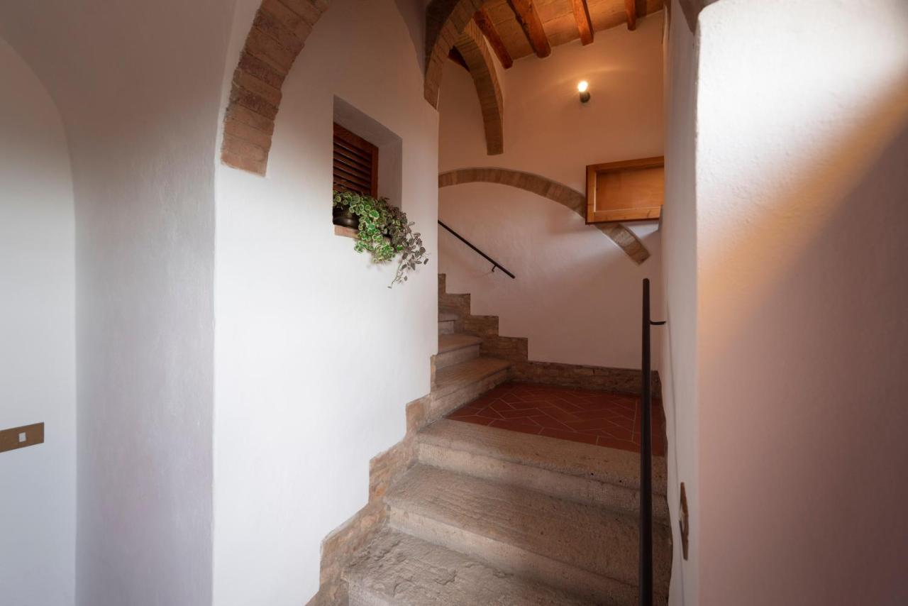 Terra D'Ombra Bed&Breakfast Сан-Джиминьяно Экстерьер фото