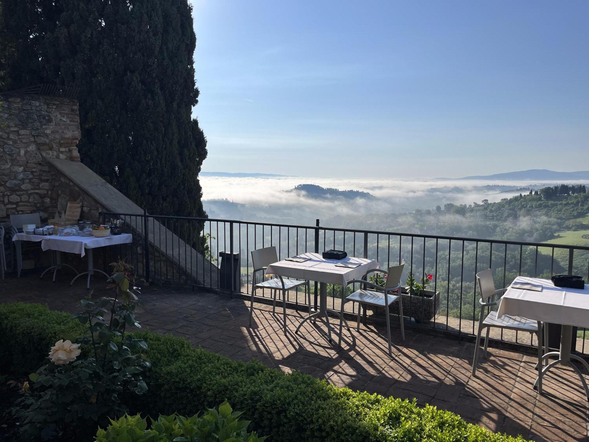 Terra D'Ombra Bed&Breakfast Сан-Джиминьяно Экстерьер фото